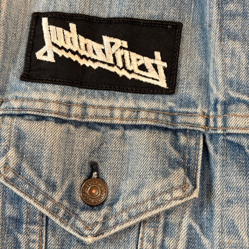 Vintage Levi's Denim Vest Iron Maiden Ted Nugent Patches Mens‎ - Picture 4 of 13